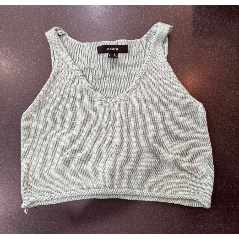 Forever 21 Knit Crop Tank Size S Mint Green V-Neck Sleeveless Sweater Pastel